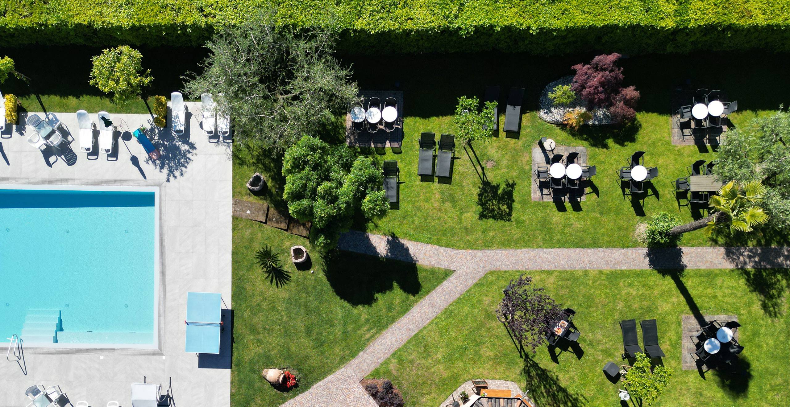 Hotel San Giorgio ad Arco immerso nel verde dell'Alto Garda
