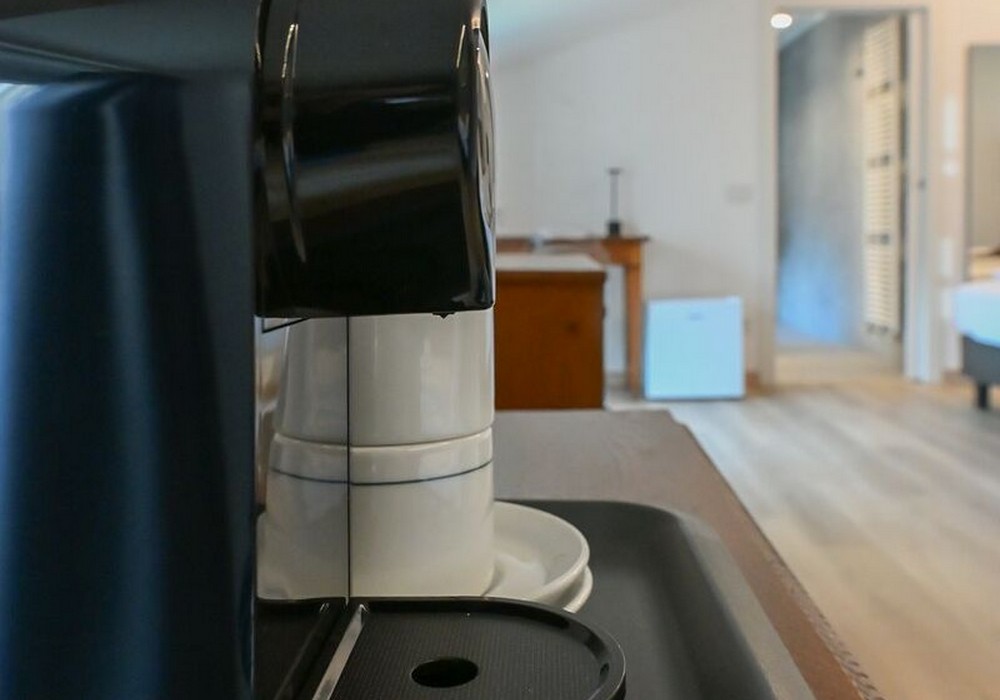 Suite Familiare Deluxe | Spaziosa suite familiare con vista sulle montagne, pensata per regalare comfort e serenità a tutta la famiglia.